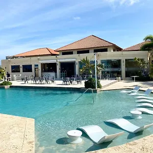 https://casa-azure-aruba.comcaribbean.com